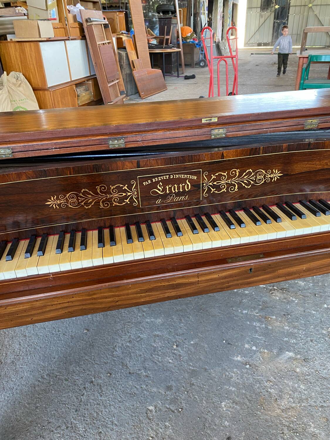 Piano Erard