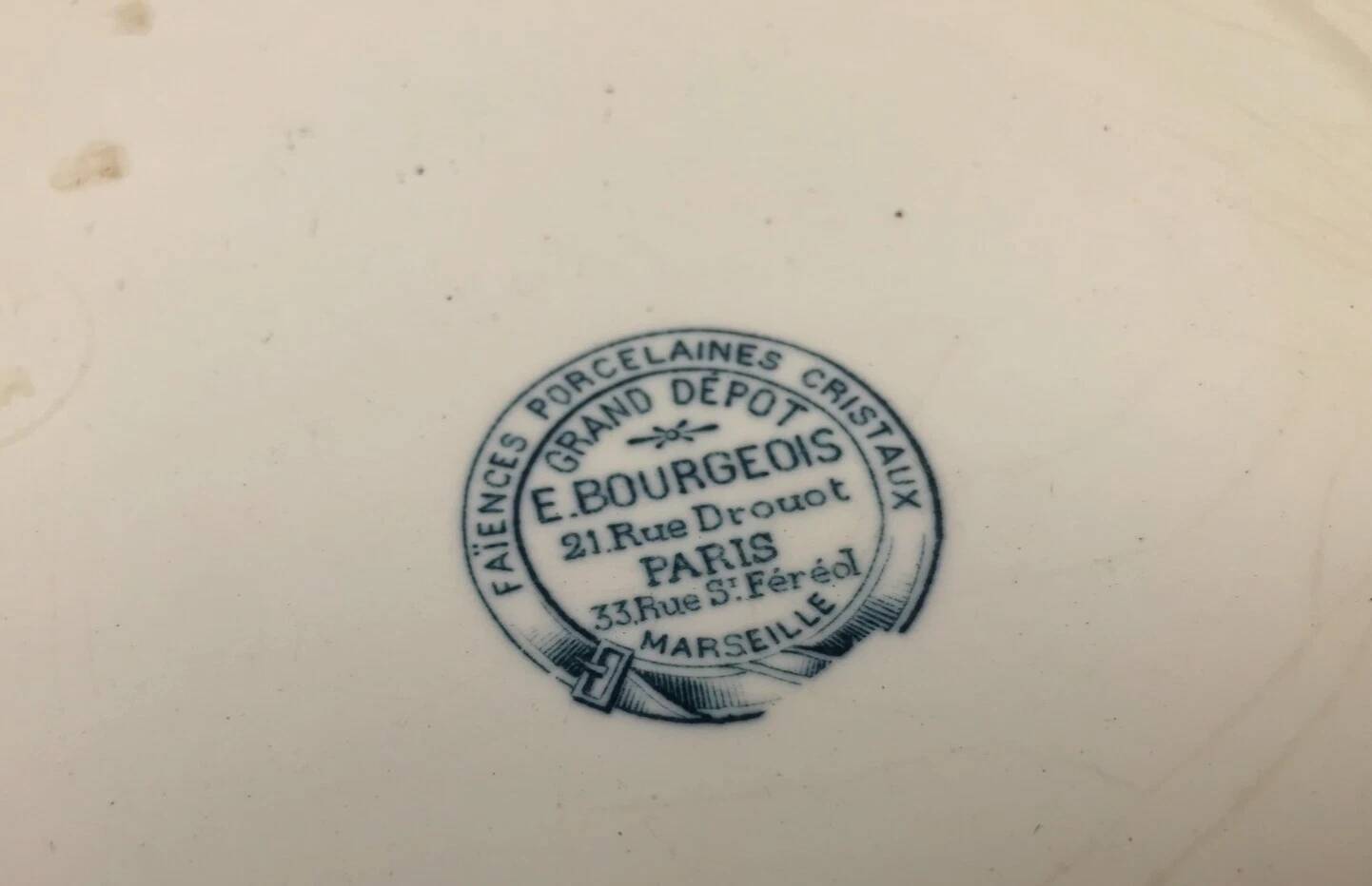 Old serving dish Terre de Fer Grand dépôt Emile Bourgeois Paris