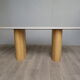 Table ovale en marbre de Carrare et bois