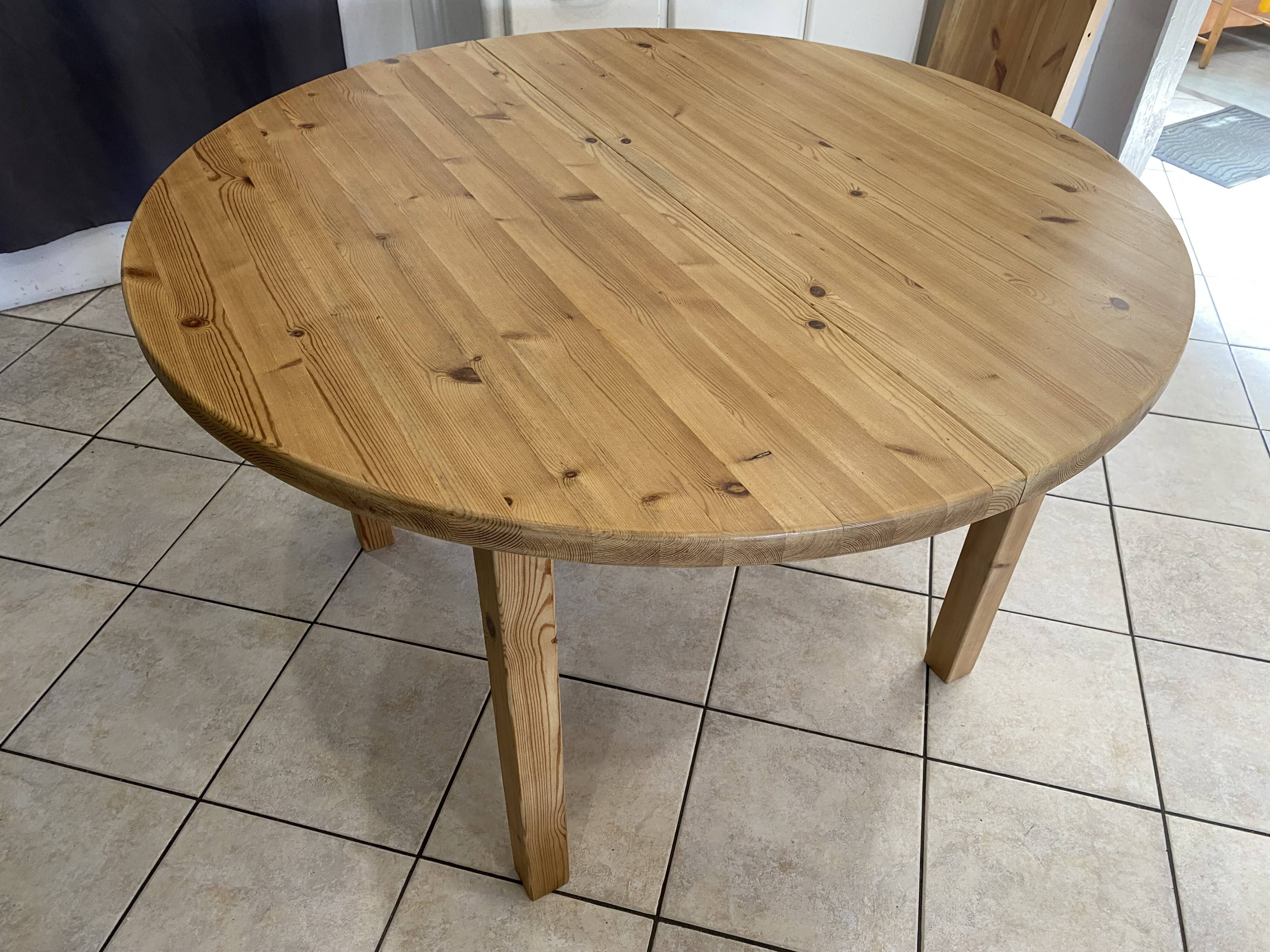 Round table 117cm extendable with a solid pine extension, vintage from the 1970s.