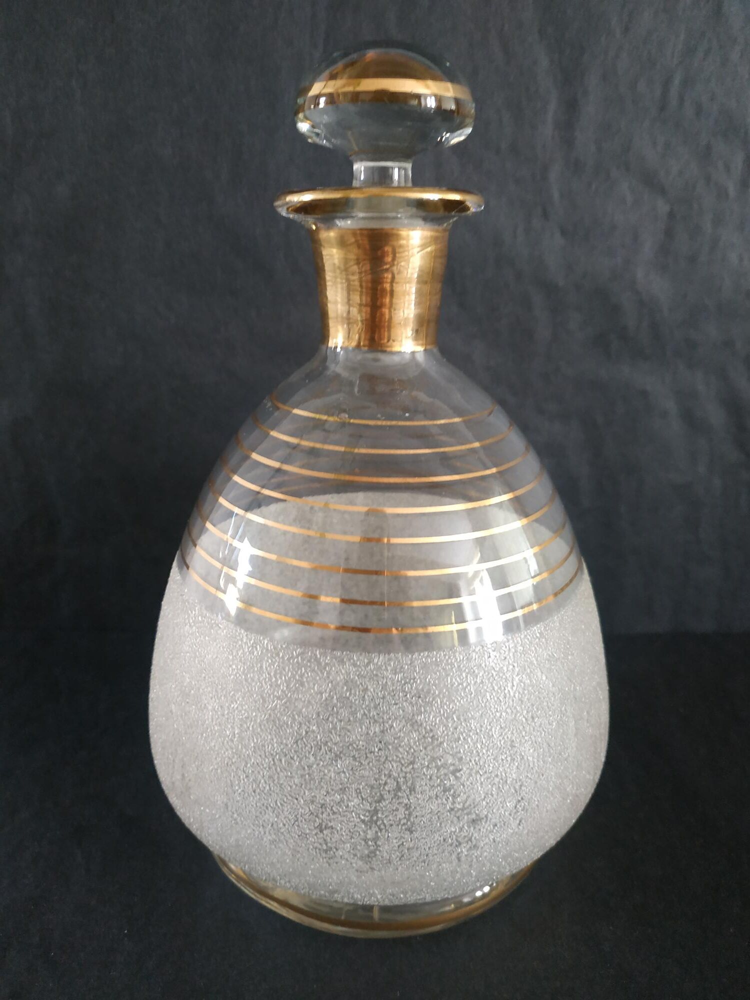 Liquor or cooked wine service