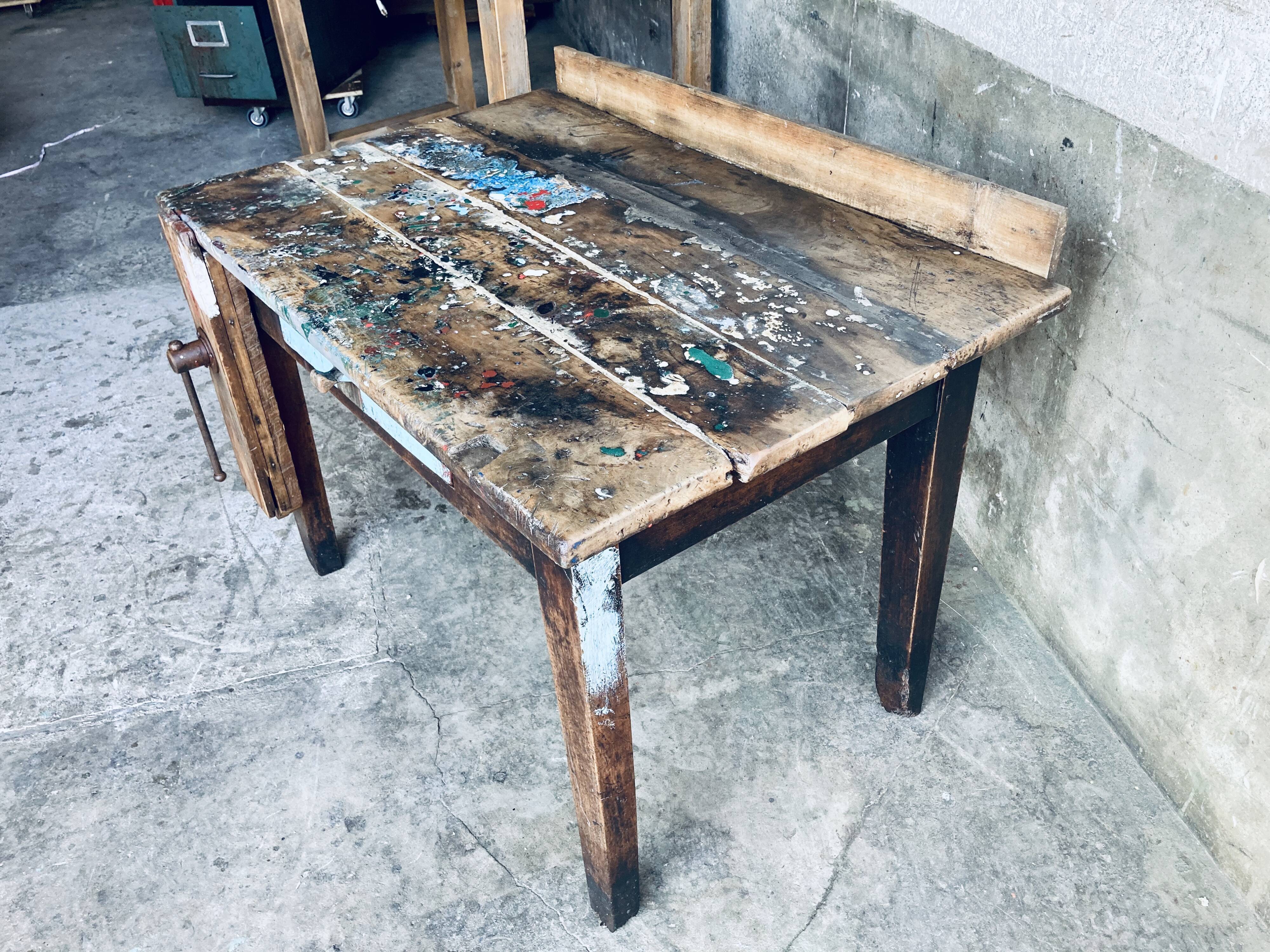 Painter's establishment