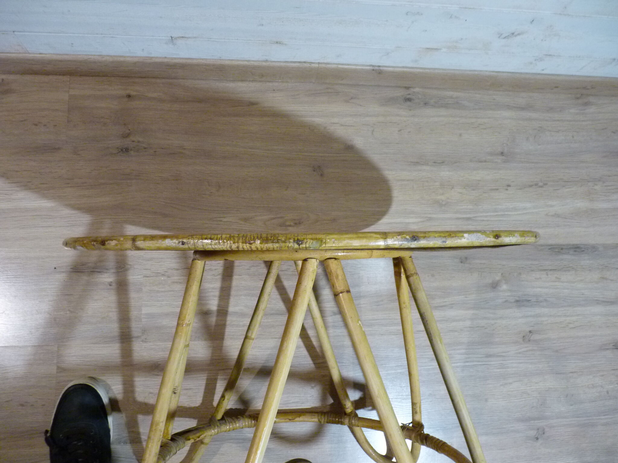 Coffee table or extra round rattan