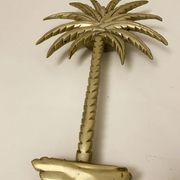 Hollywood Regency wall lamp in palm shape, in gold alloy brass type, from the 60s 70s.