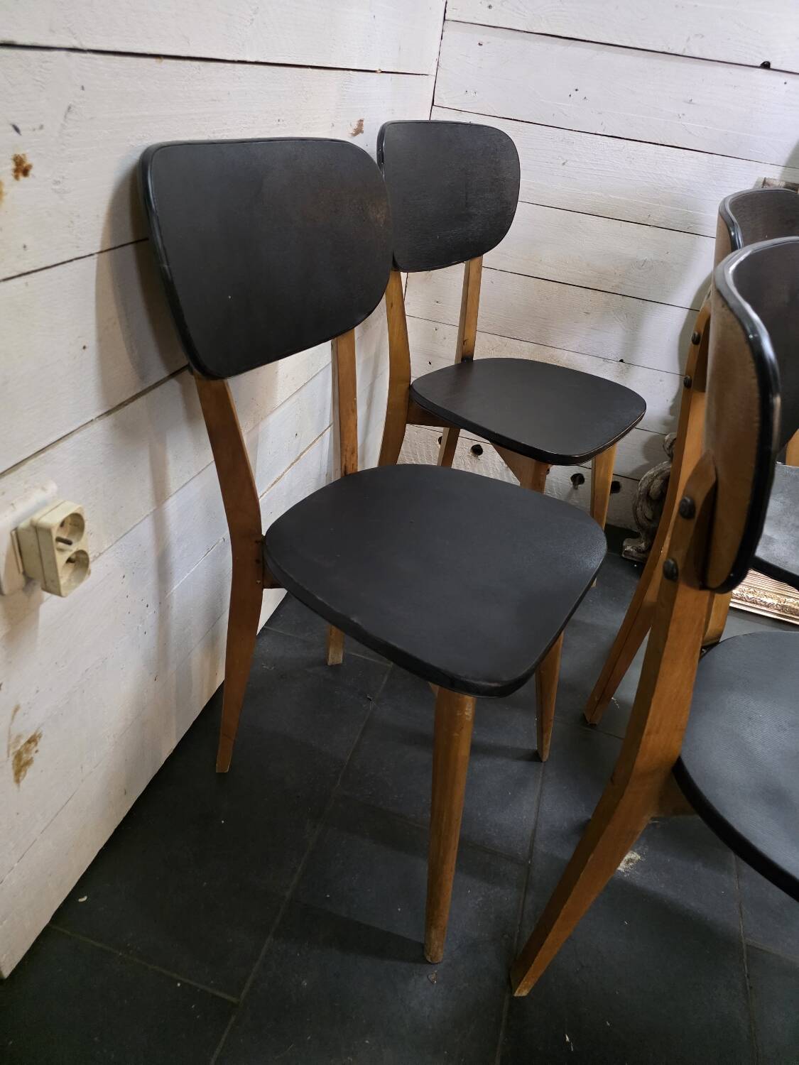 5 chaises vintage des années 60