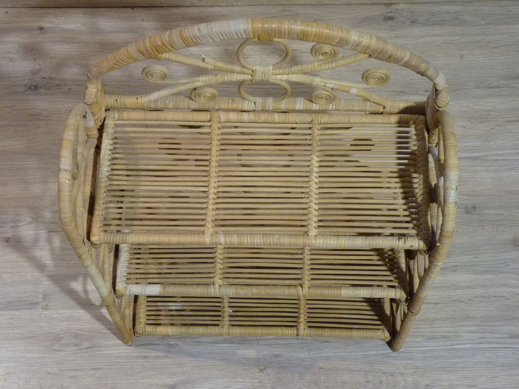 Folding shelves Peacock