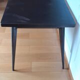 Tolix table
