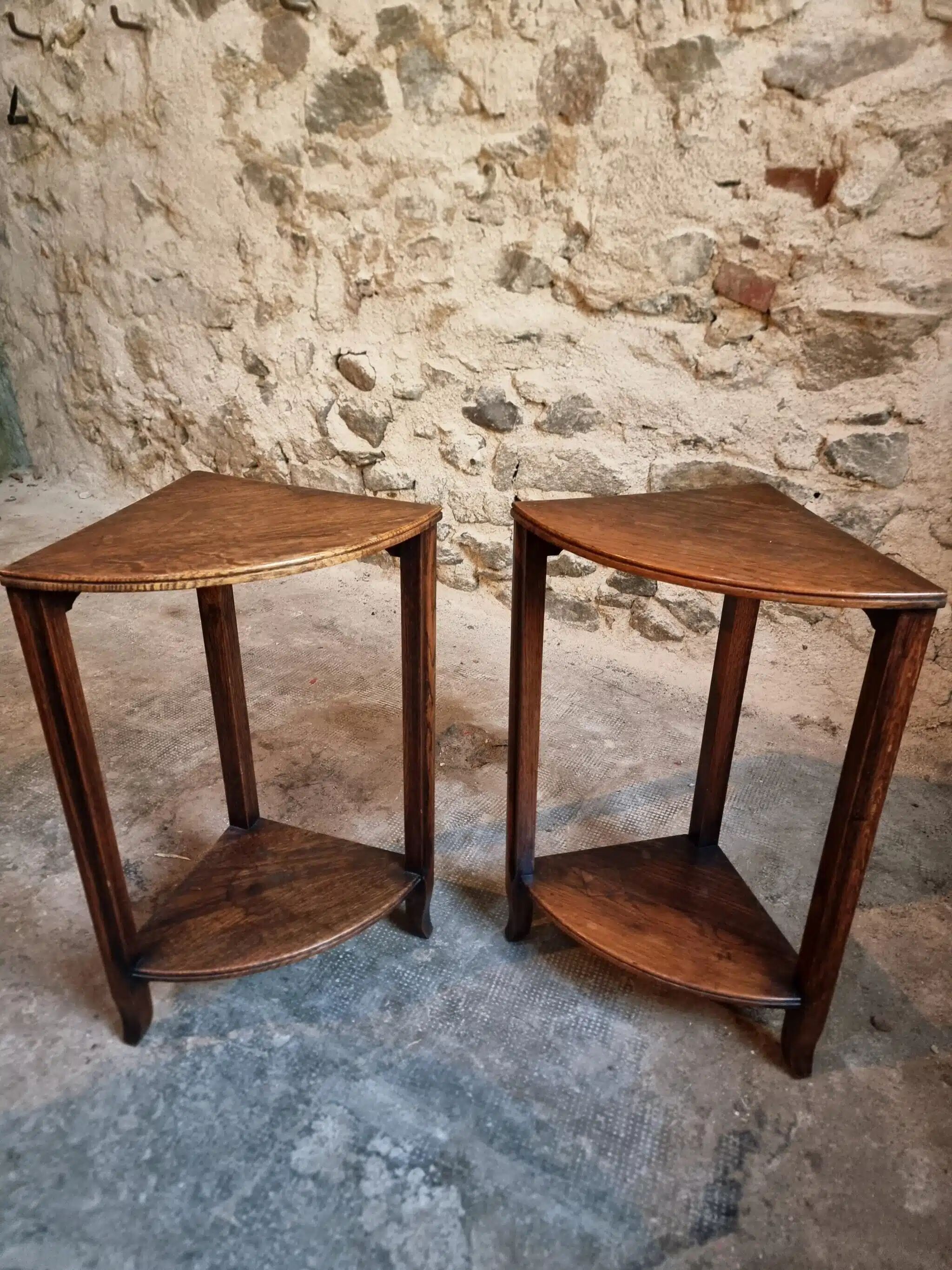 Vintage oak nesting tables set, round coffee table from the 1960s with two integrated side tables.