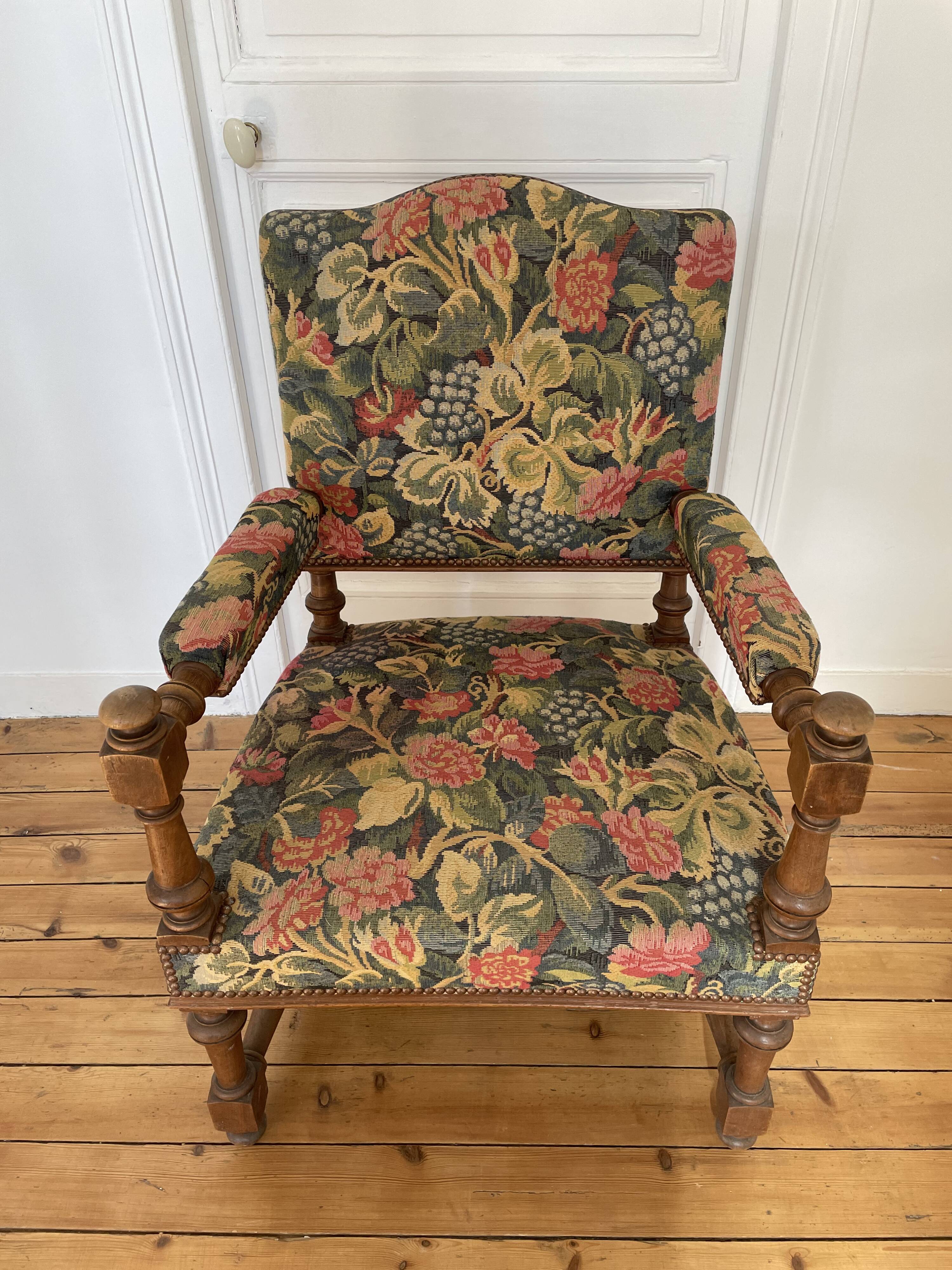 Pair of Louis XIII armchairs