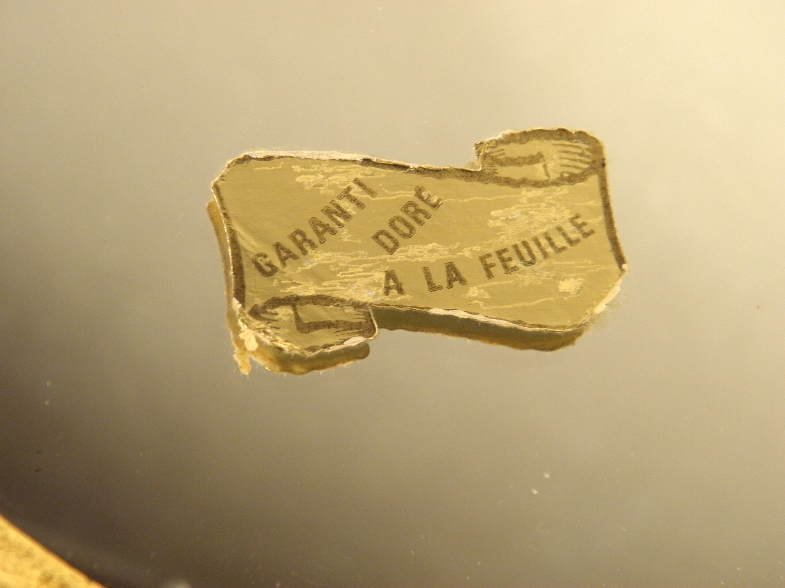 Mirror with gilded frame 60 x 43 cm