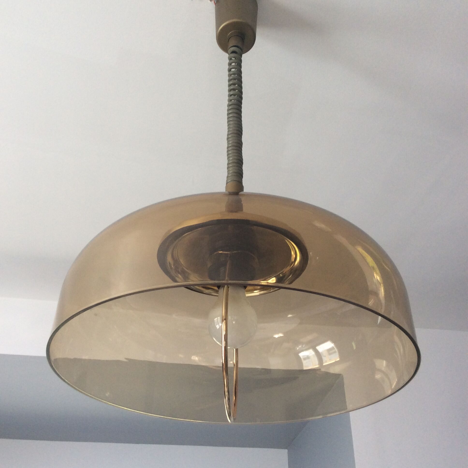 Vintage 70s suspension in smoked plexiglass