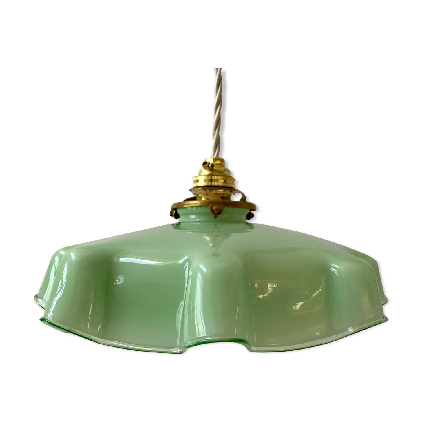 Suspension in opaline green sage years 40-50