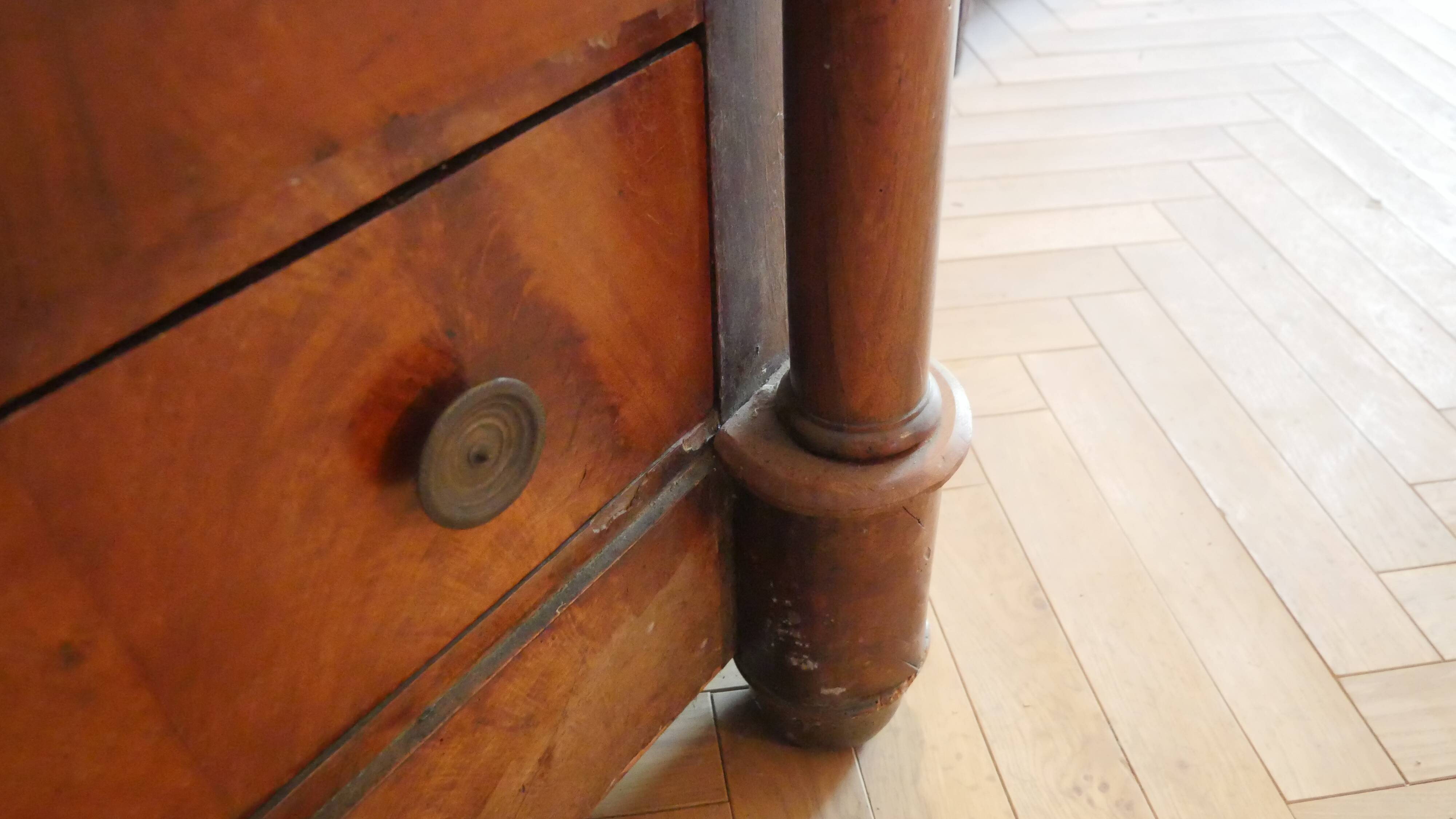 Empire chest of drawers