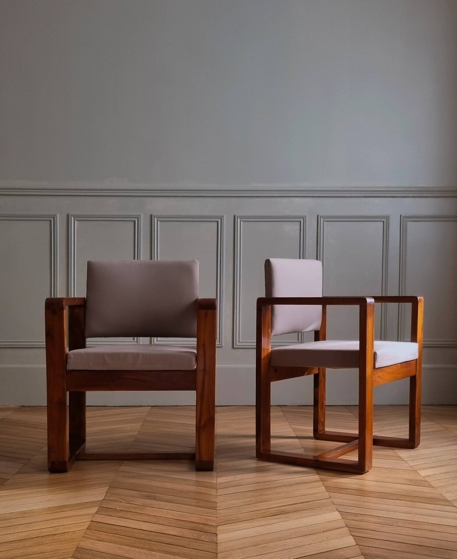 Paire de fauteuils dans le style d'André Sornay