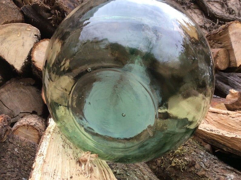 Dame-jeanne en verre soufflé couleur vert  15 litres