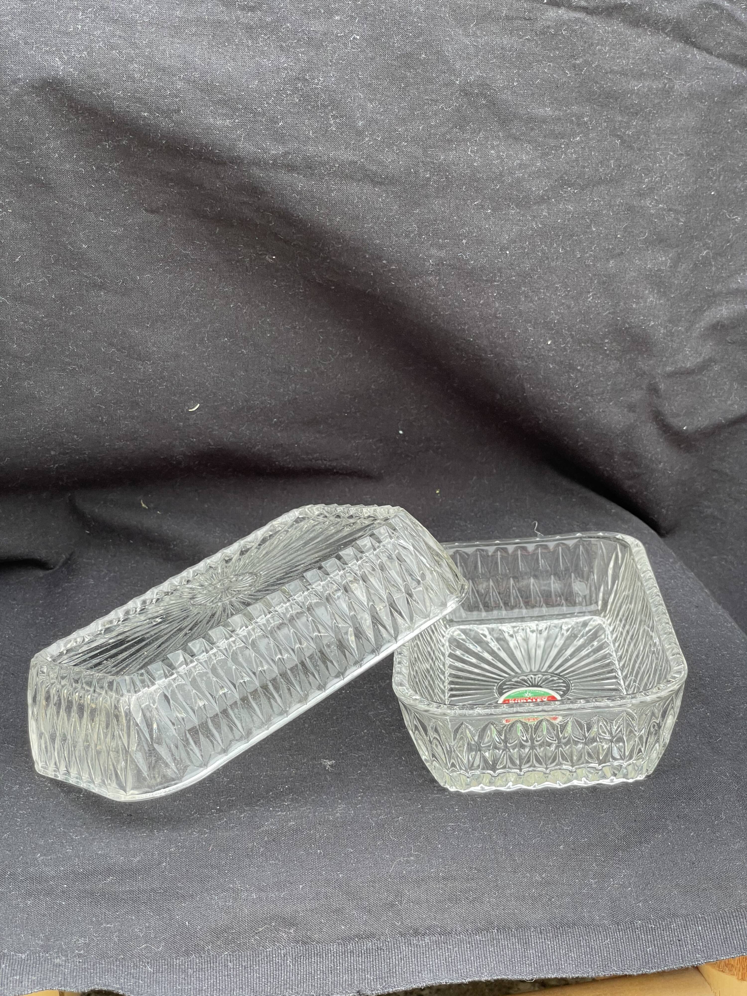 2 vintage Duralex ramekins