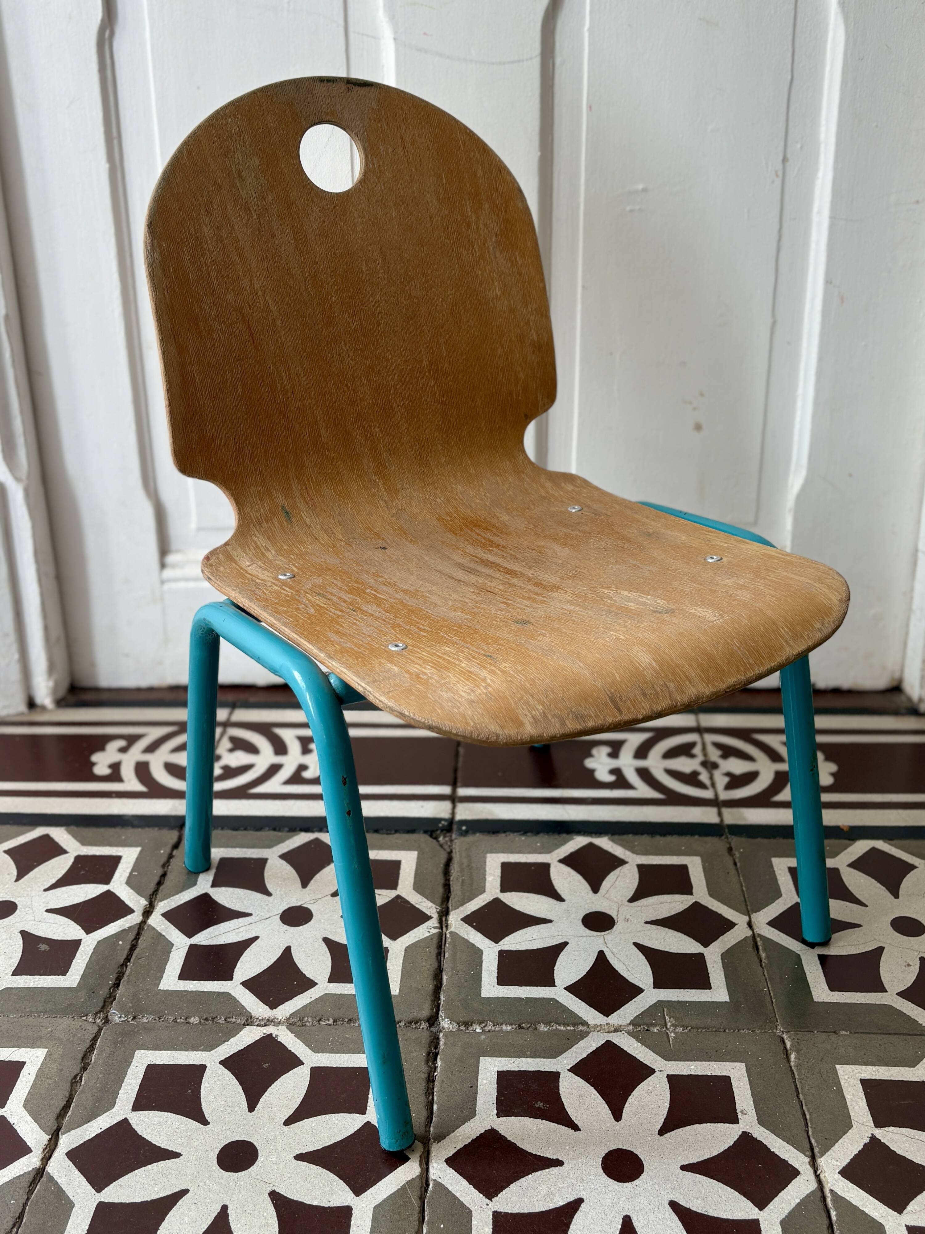 Old school chair for children