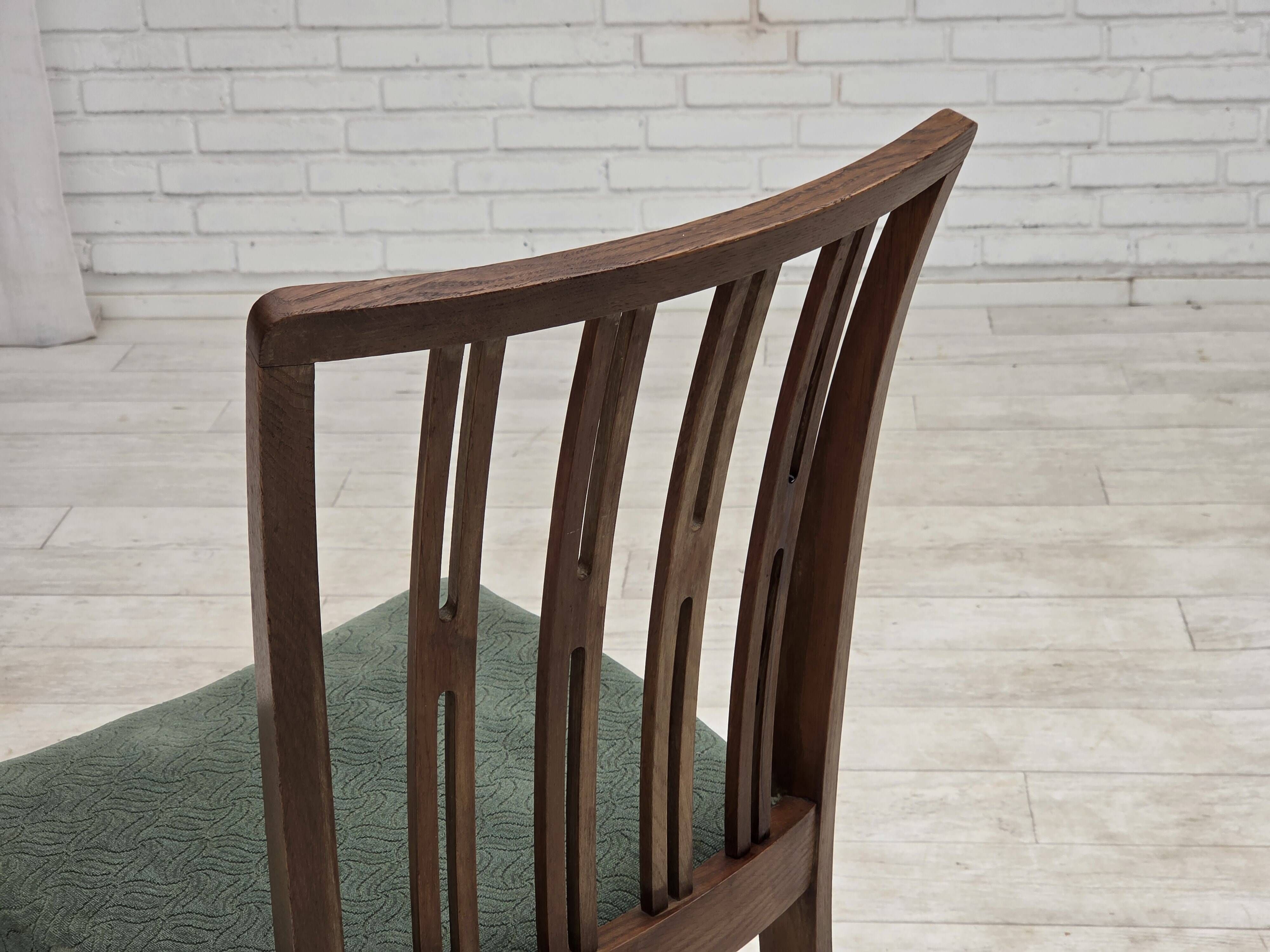 1960s, set of 6 Danish dining chairs, furniture wool, oak wood.