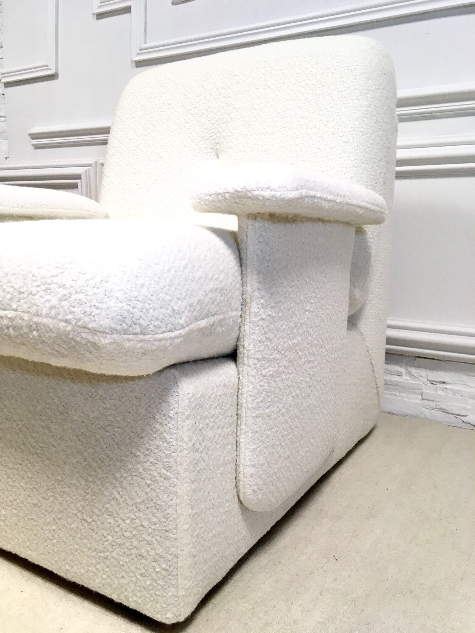 Fauteuil vintage en laine bouclée