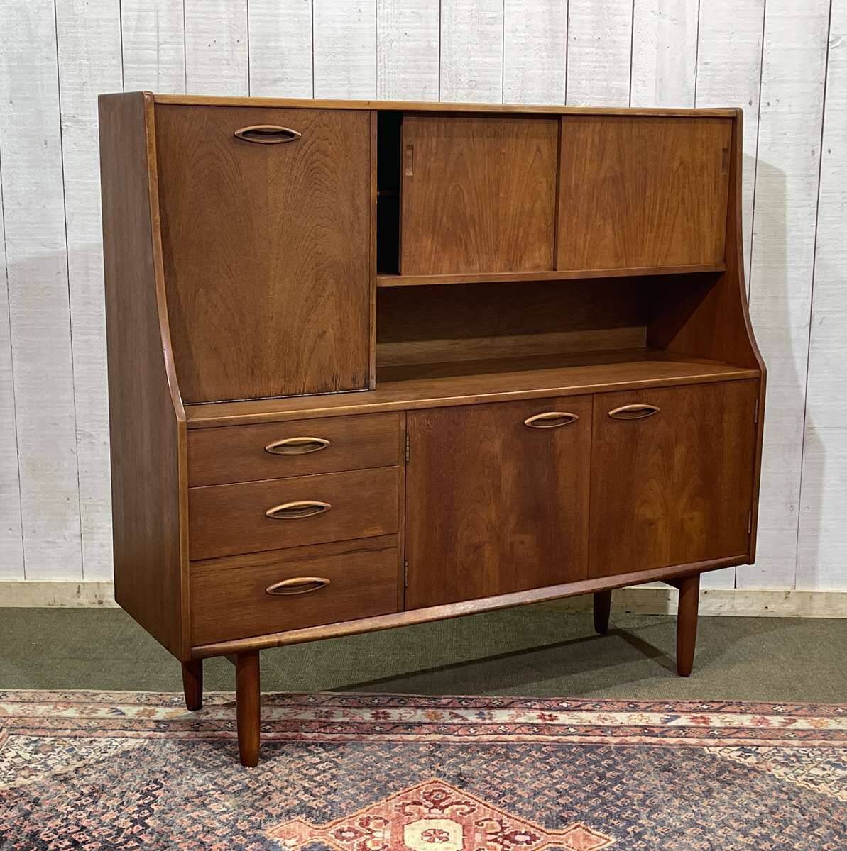 Buffet bar en teck anglais des années 70