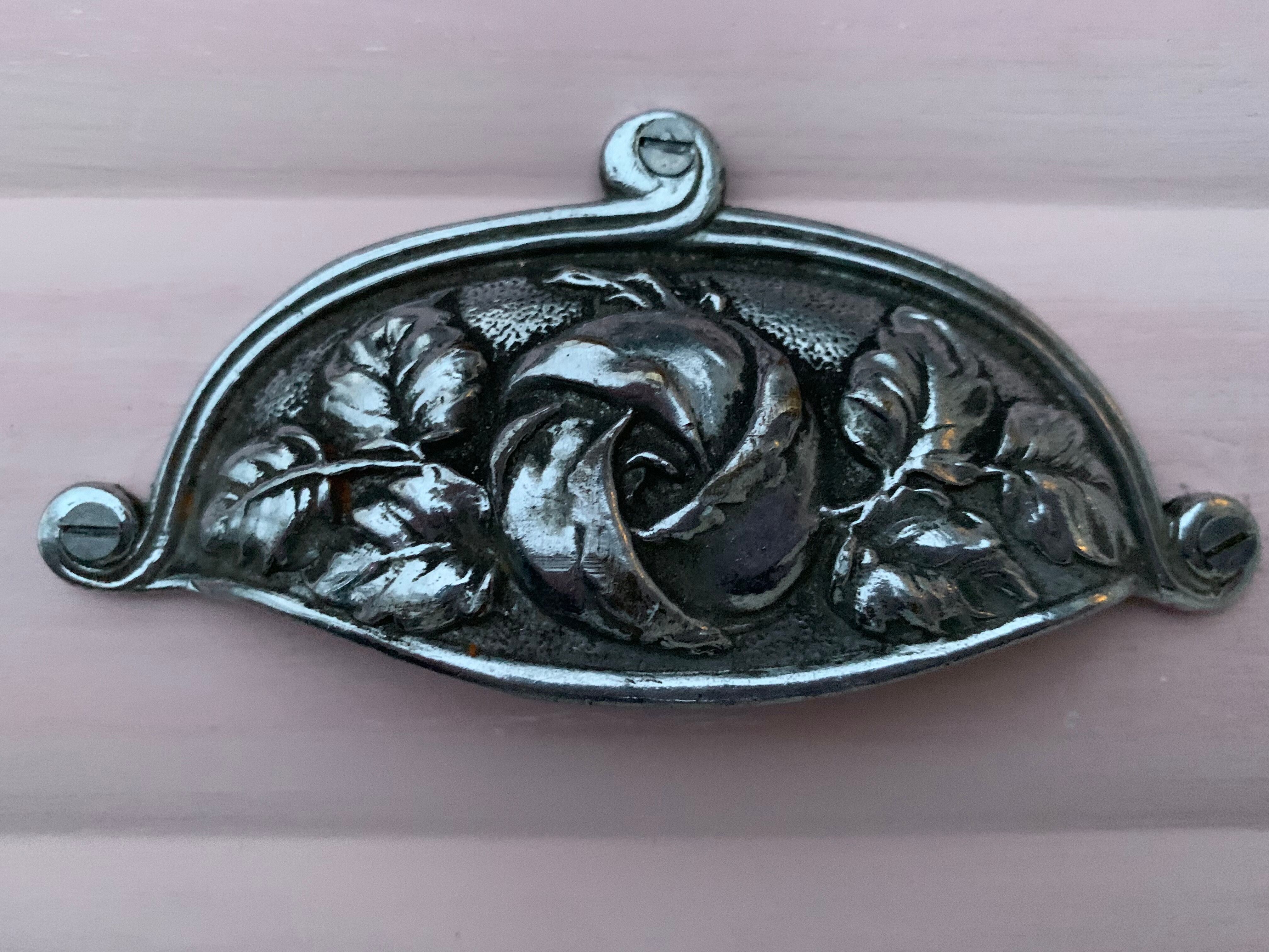 Parisian hotel wardrobe 1930