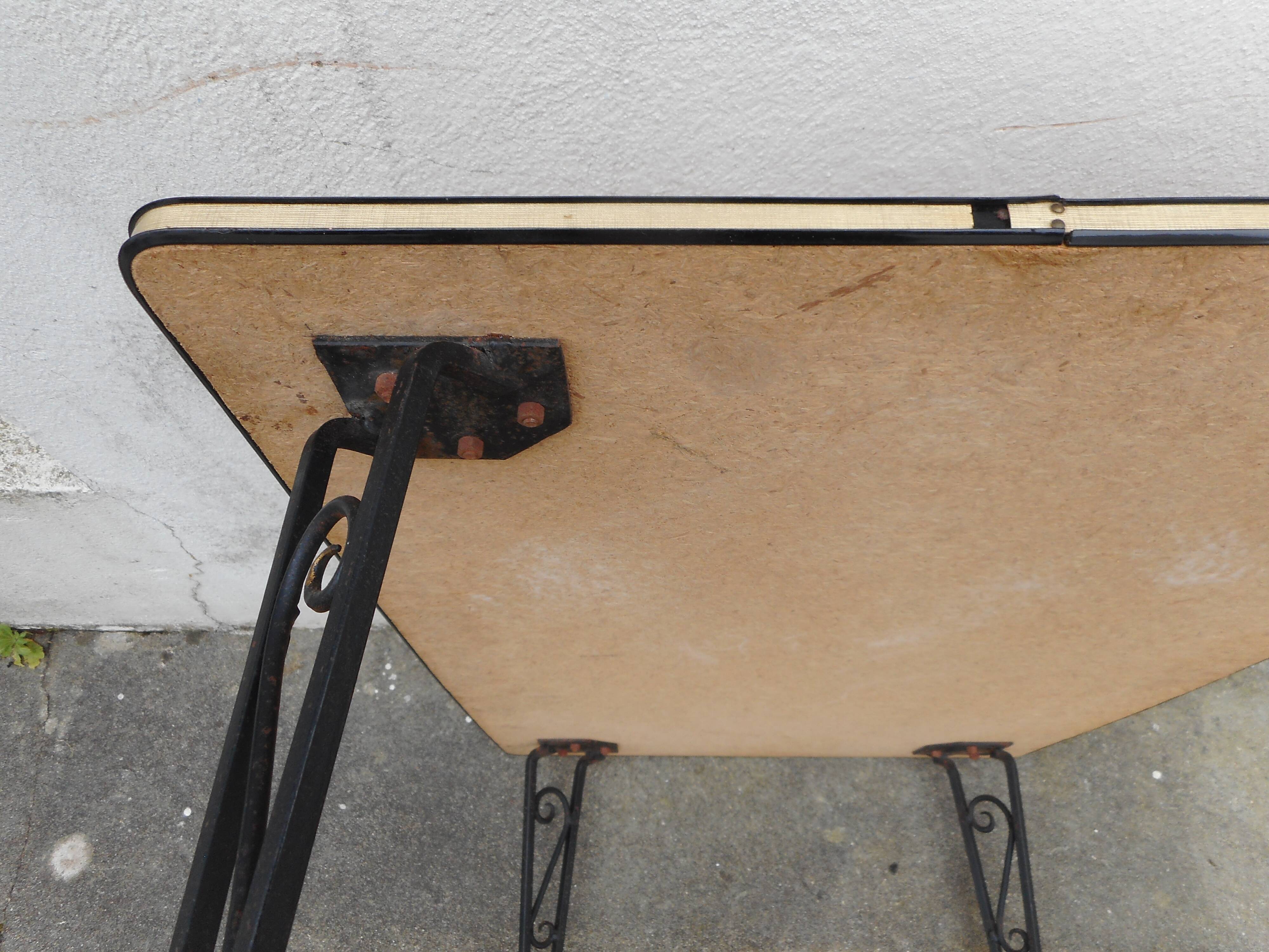 Low table feet on formica