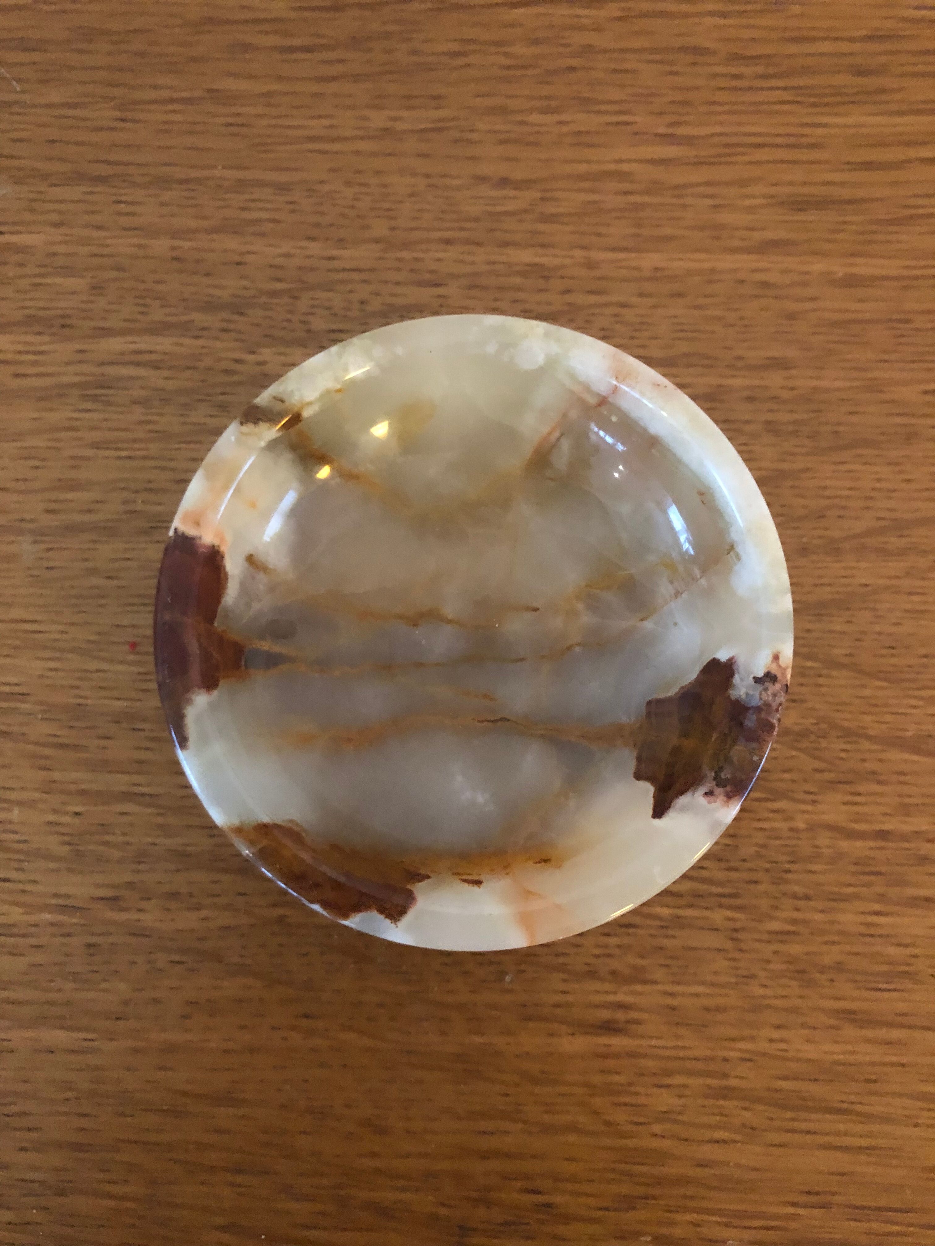 Alabaster pocket ashtray with 3 brass feet