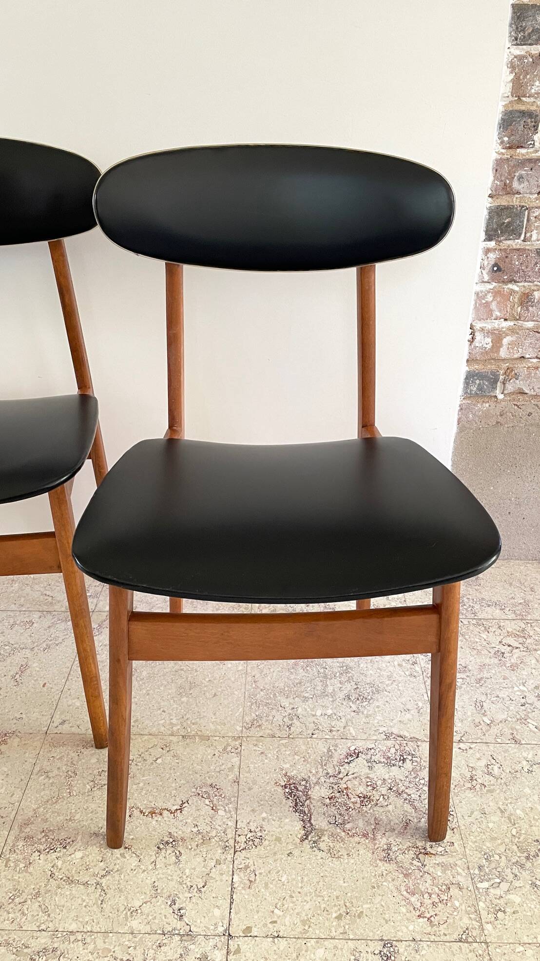 Paire de chaises scandinaves chic vintage