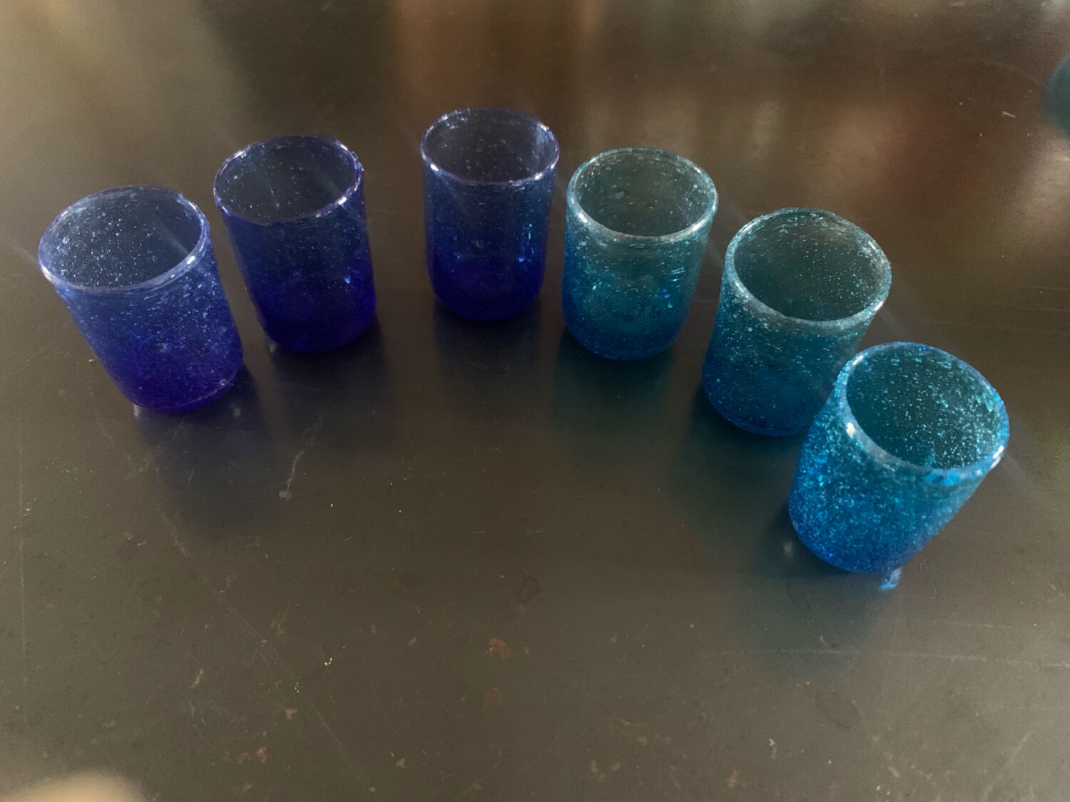 6 verres à liqueur