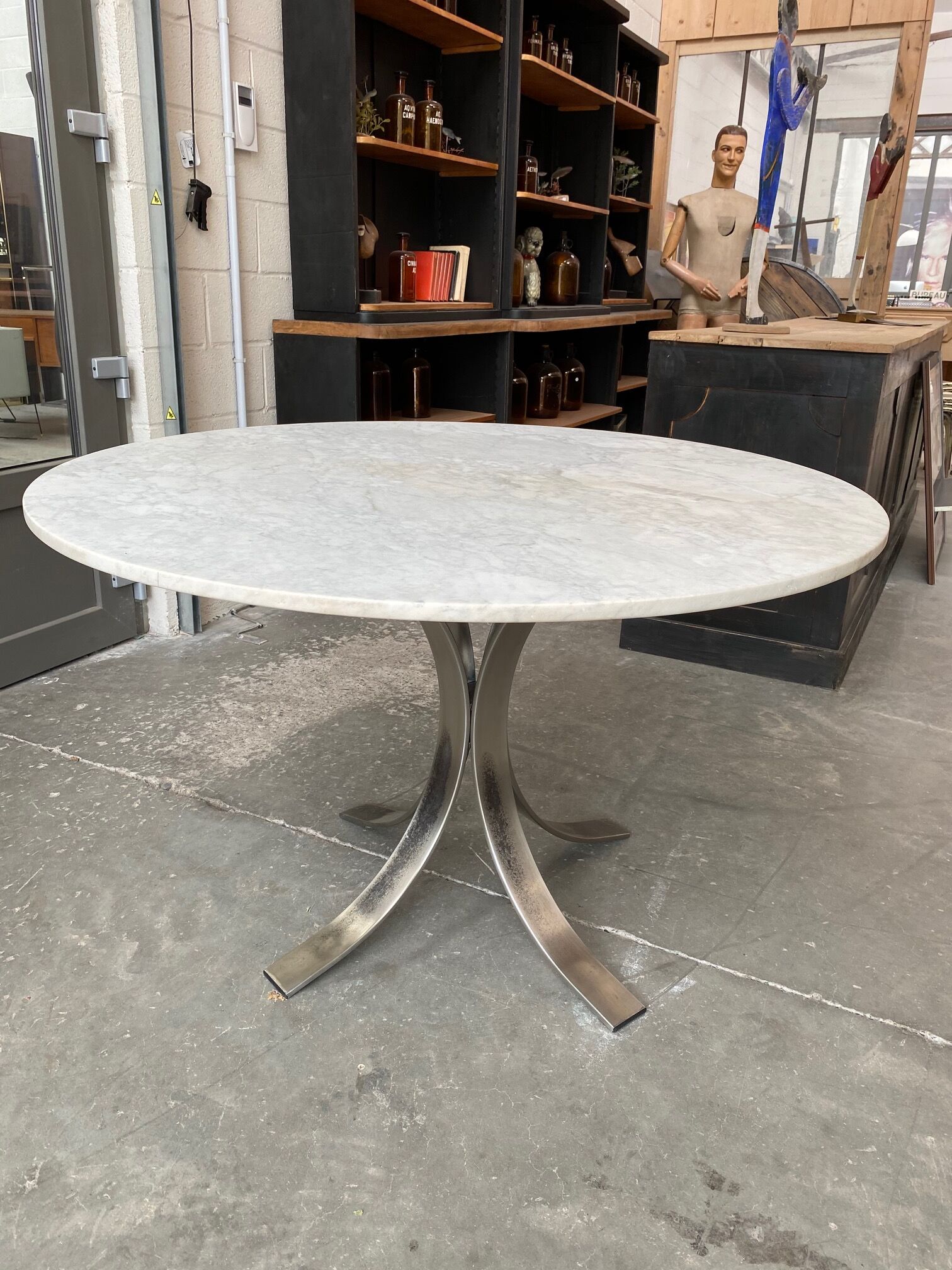 1970s marble round table