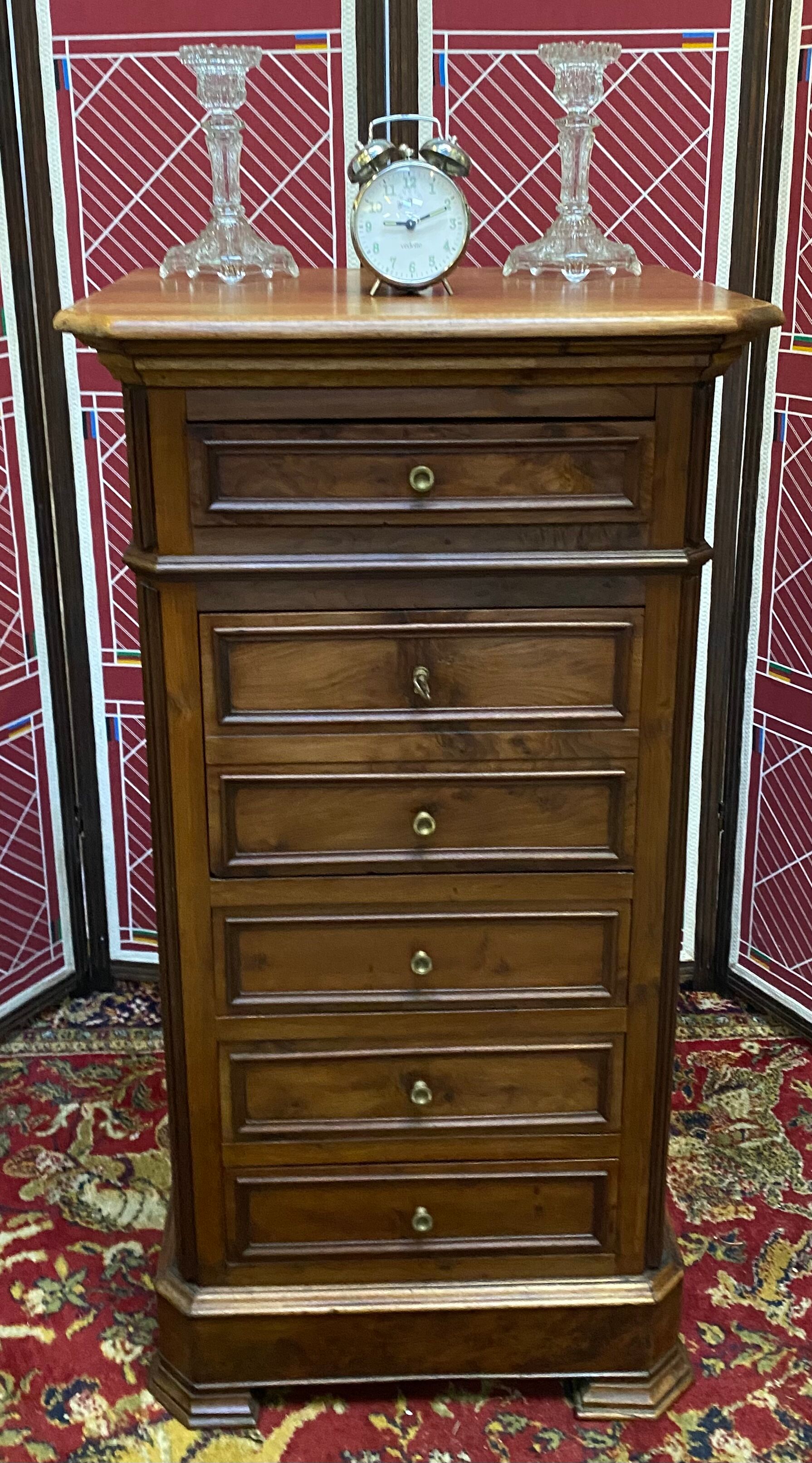Louis-Philippe weekly style bedside in solid walnut