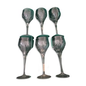 Verres à pied en cristal