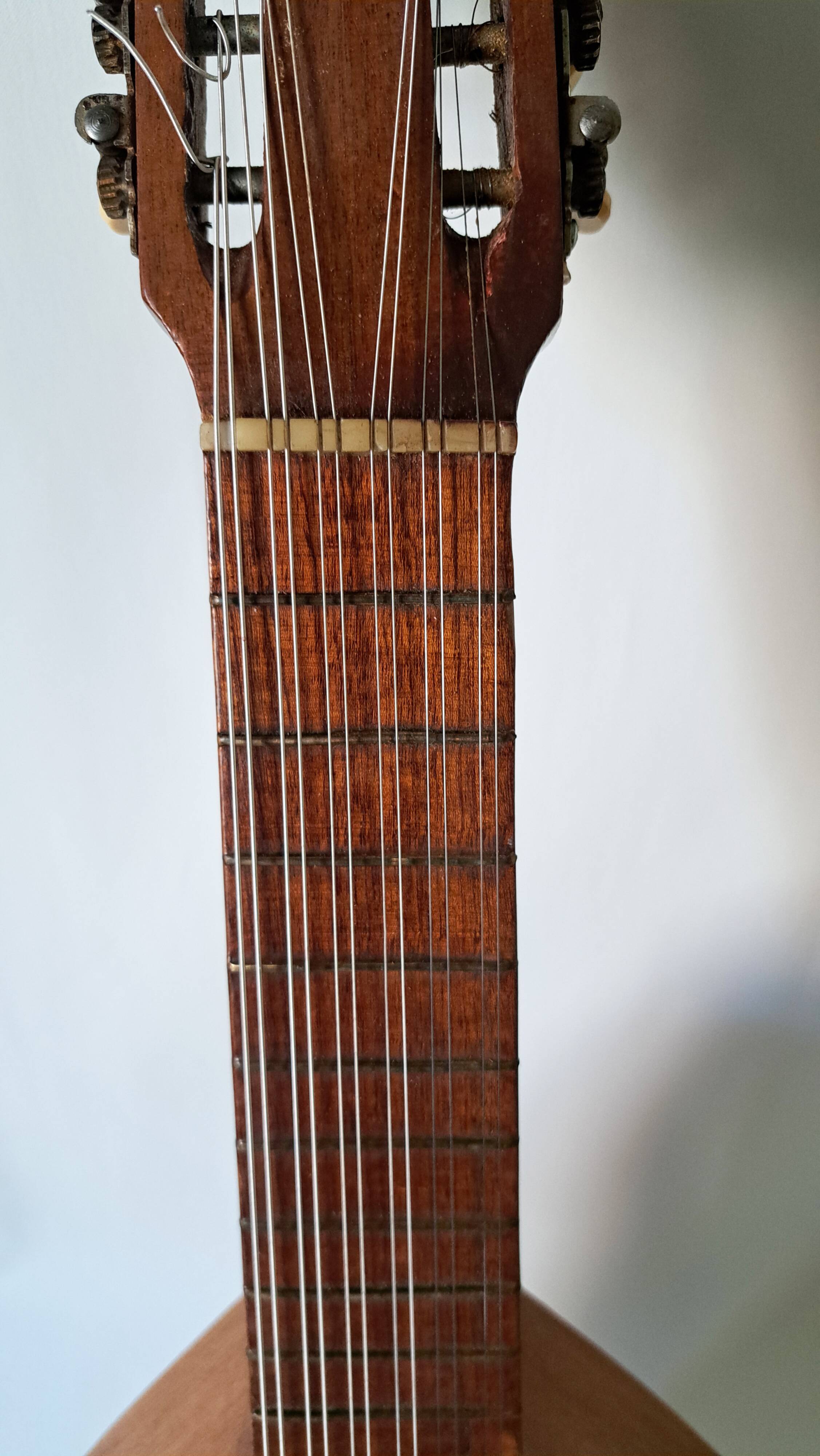 Antique instrument castellano laùd 12 strings (bandurria) - spain 1960s