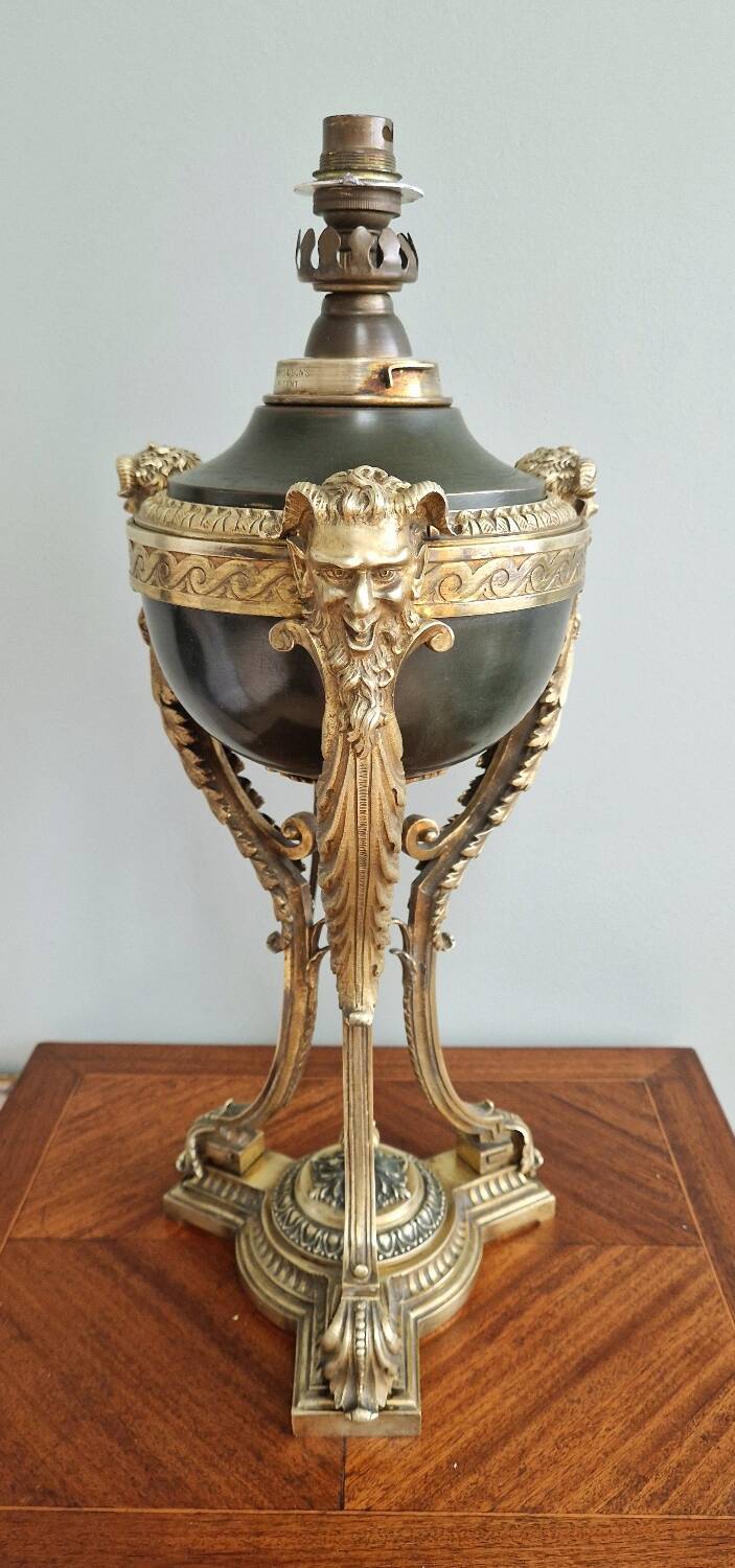 Lampe cassolette bronze doré style Empire XIXème