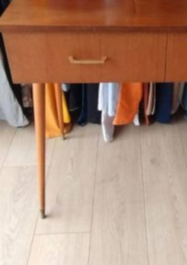 Enfilade with compass feet