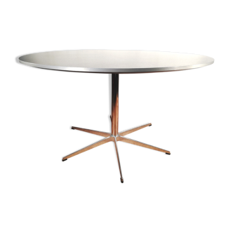 Dining table by Arne Jacobsen for Fritz Hansen