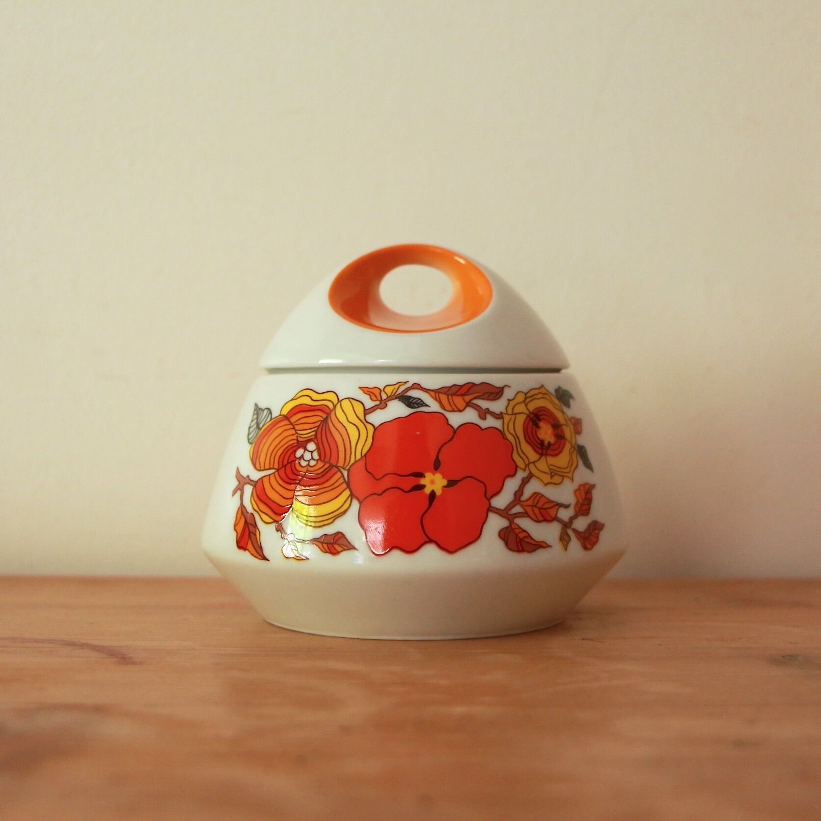 Sugar pattern flowers 70s