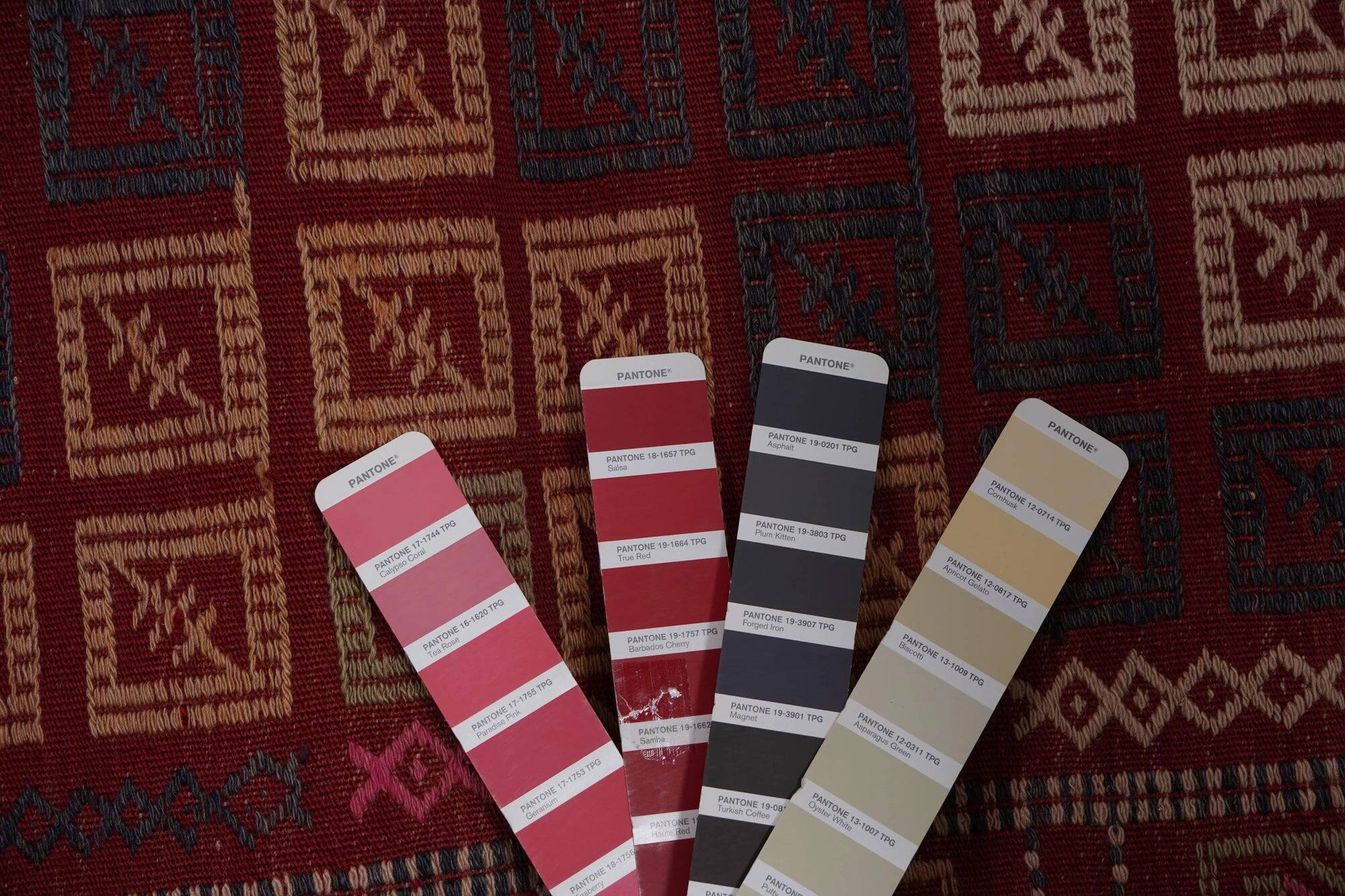 Kilim turc vintage tissé main 150x212 cm
