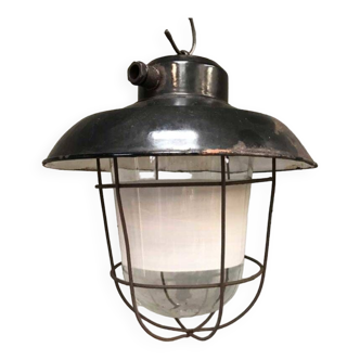 Old factory pendant light in enameled sheet metal