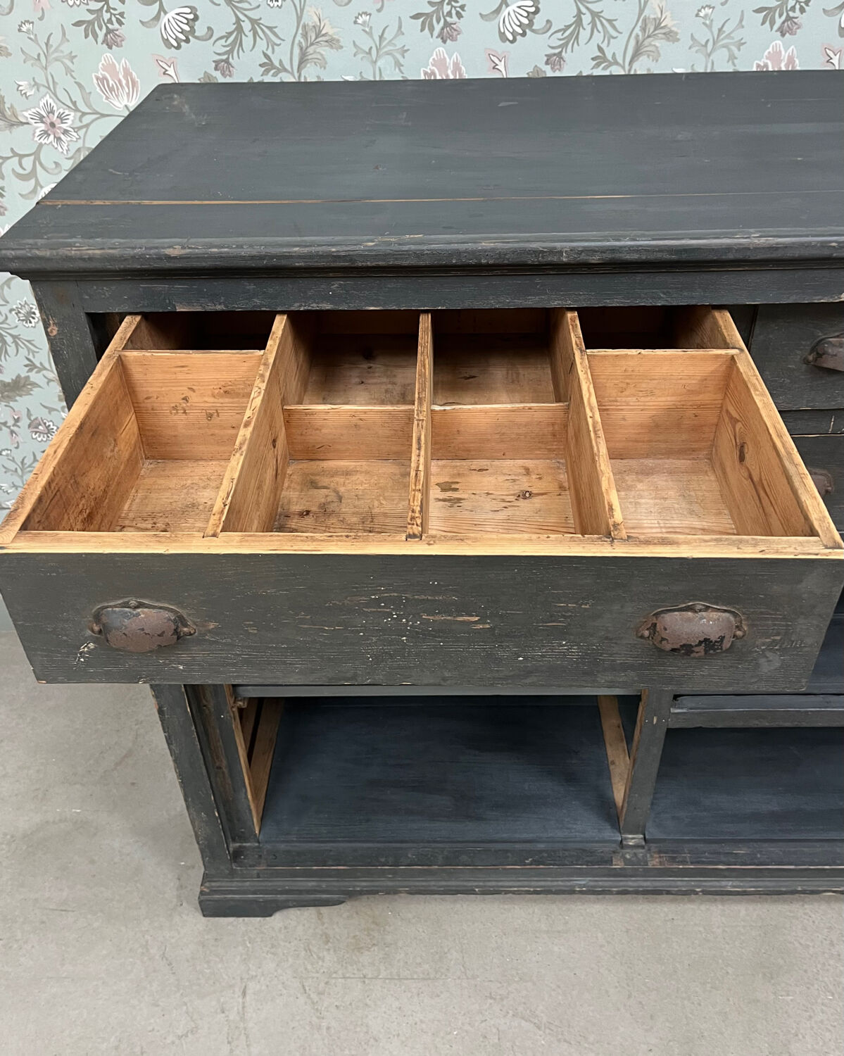Patinated workshop furniture