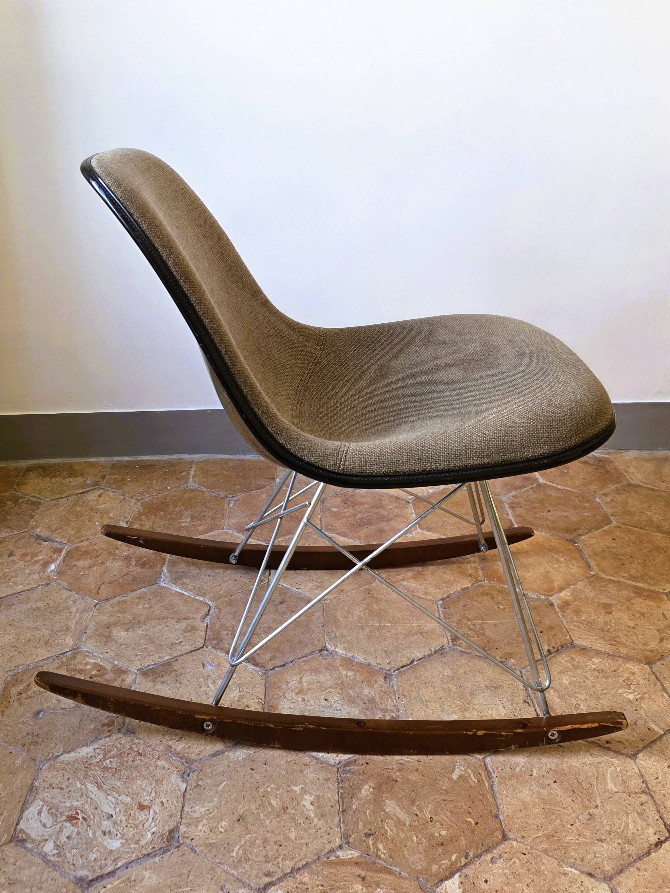 Eames RAR Rocking Chair - Herman Miller – 1968/70 - Fully Upholstered