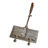 Vintage waffle machine