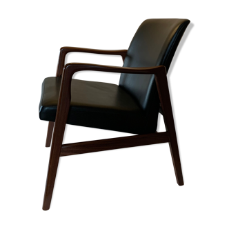 Scandinavian office chair