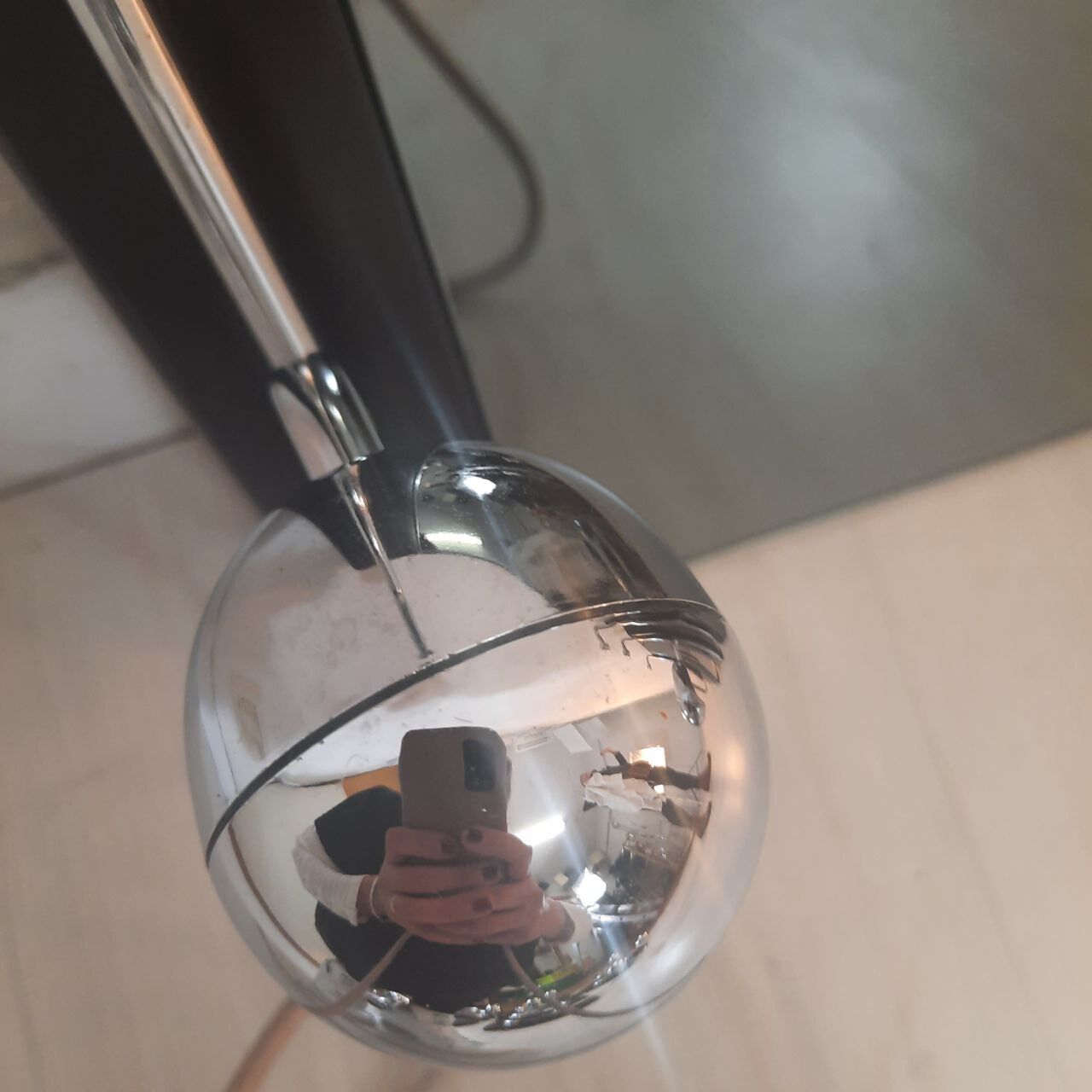 9 70's clothes hanger spiral