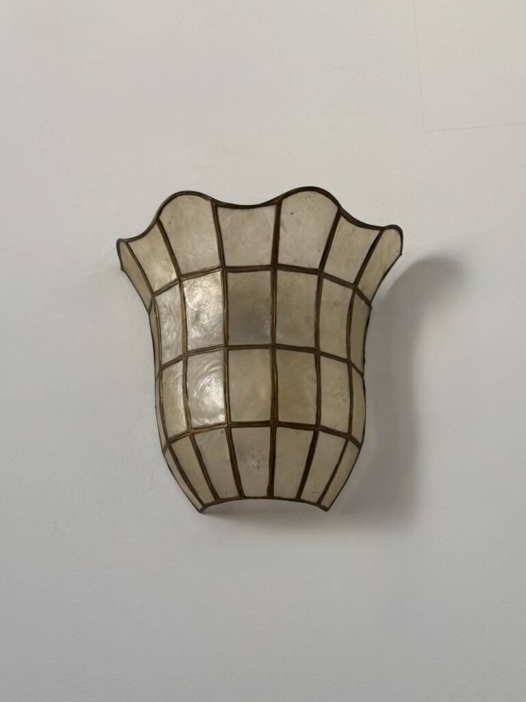 Vintage wall light, mother-of-pearl and brass, France, 1970.