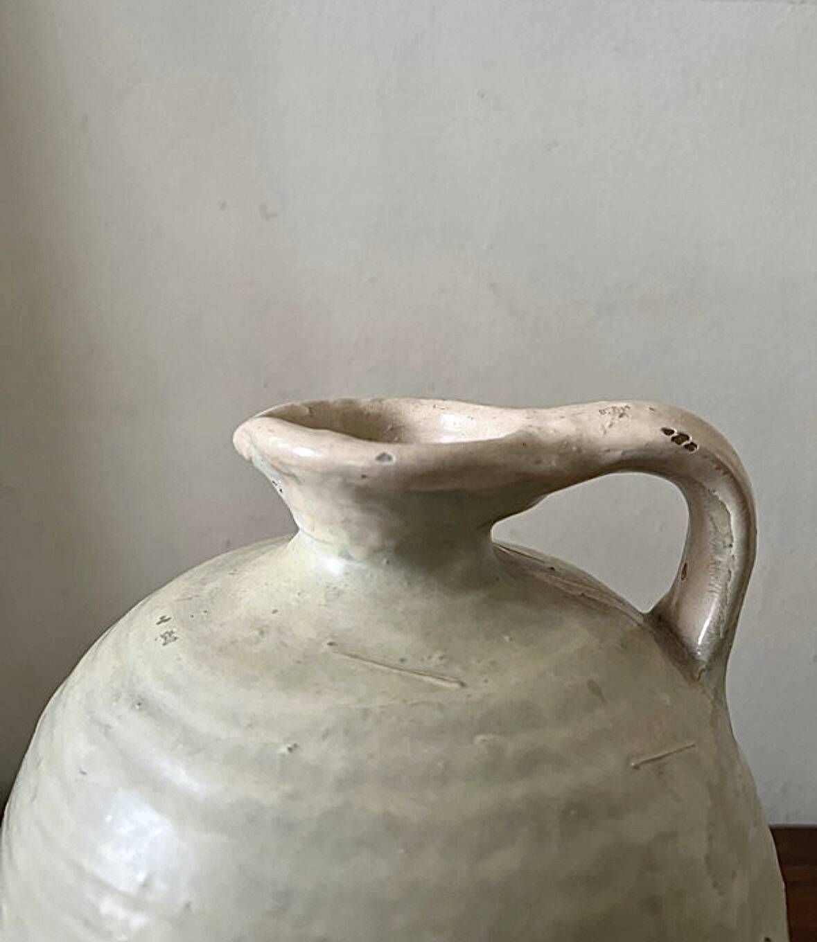 Wabi-sabi amphora vase in off-white and glazed, France circa 1970.
