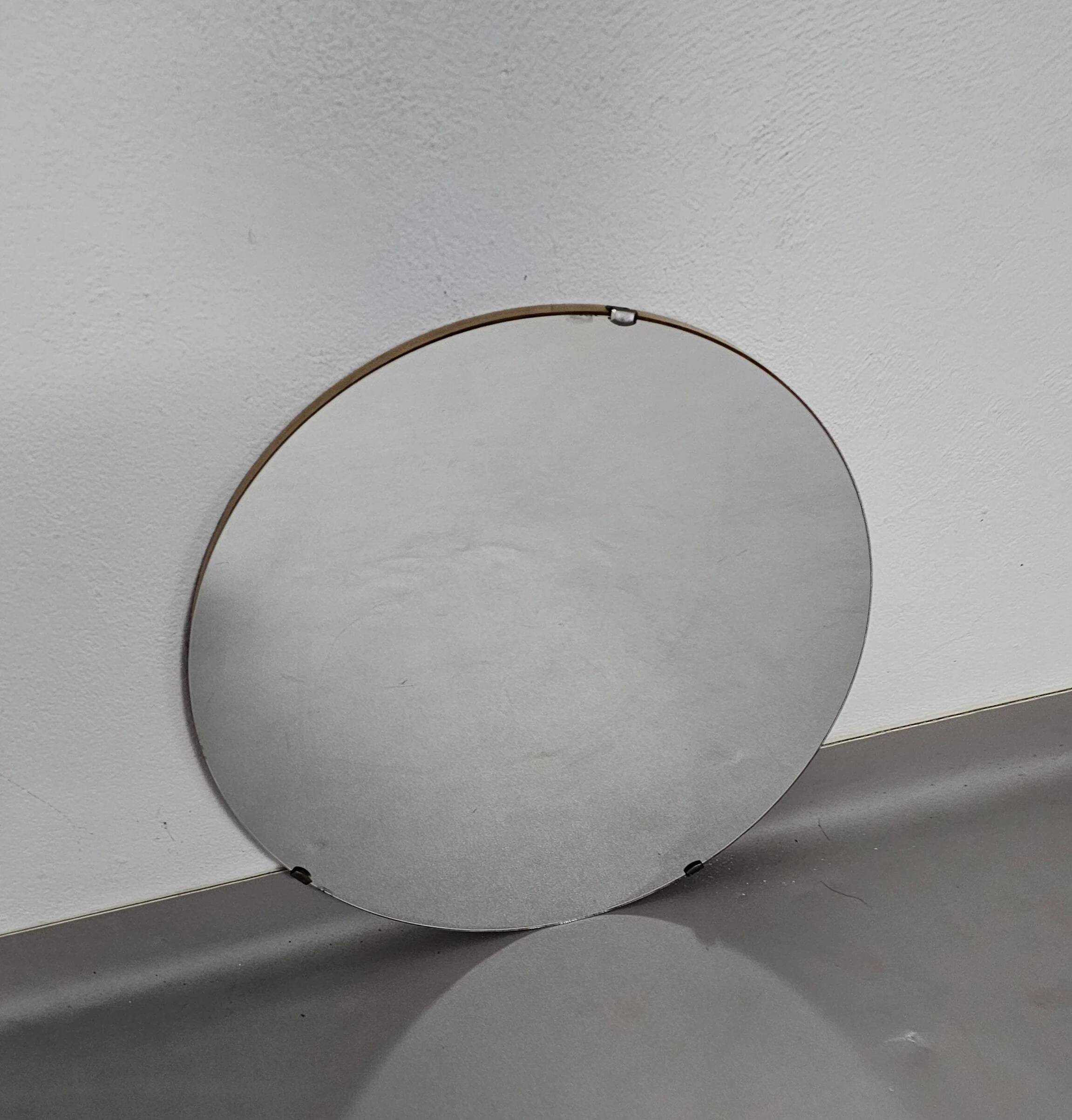 Miroir rond du milieu du siècle des années 1960