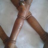 Accordion coat rack many pateres