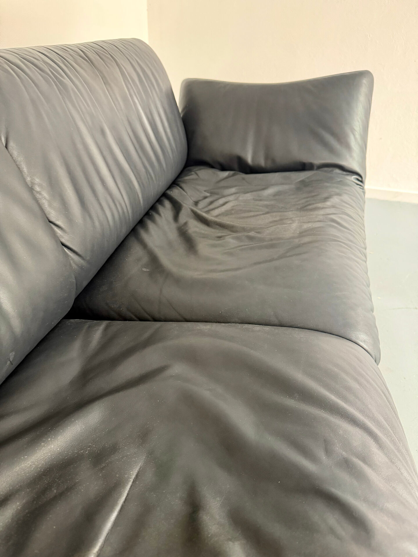 De Sede DS 140 midnight blue 3-seater vintage leather sofa 1980s design