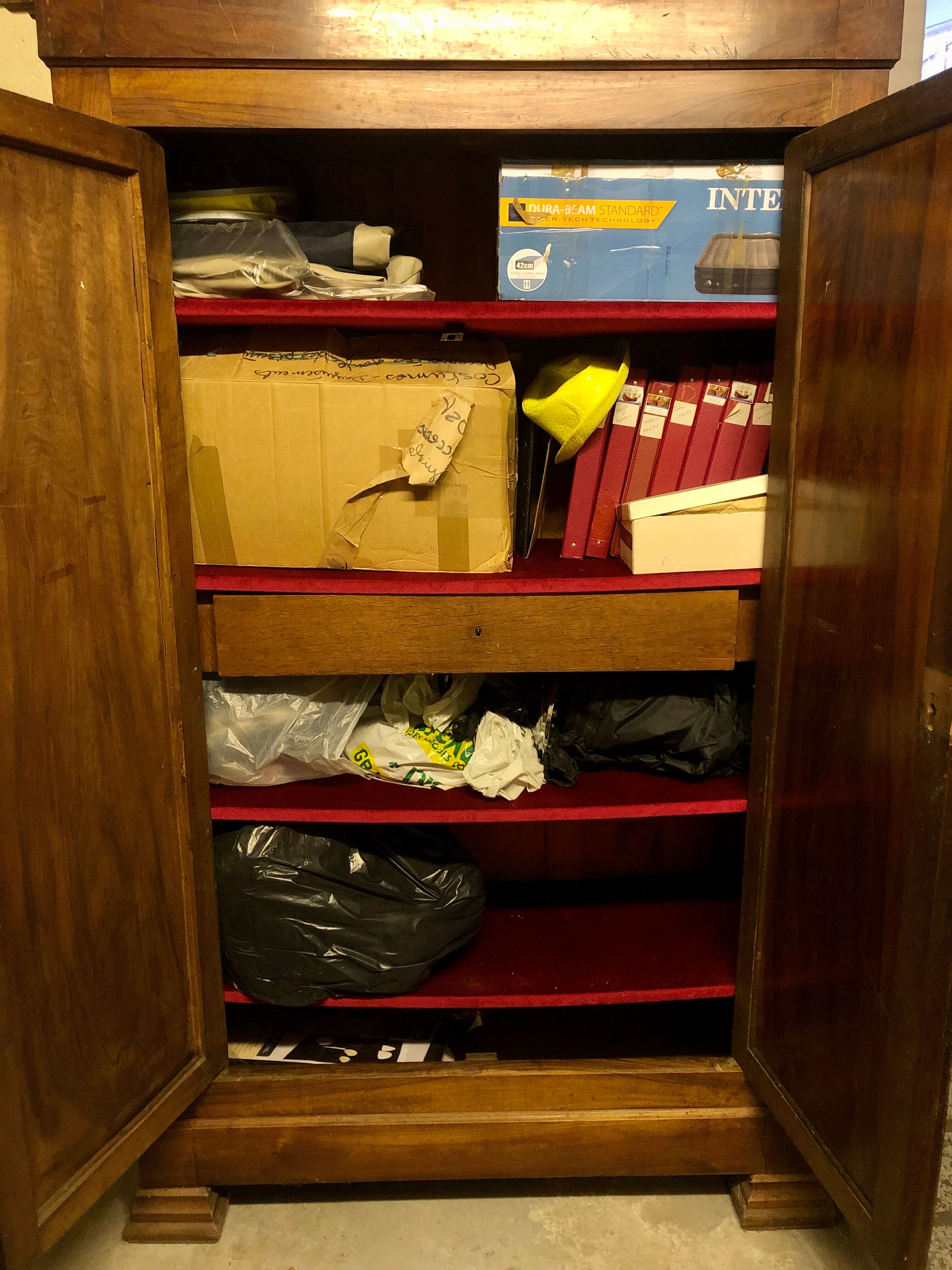 Oak wood cabinet with mirror, red velvet carpeted inside